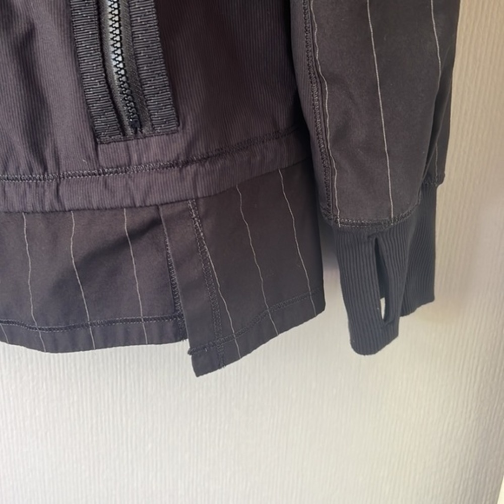 Lululemon Reflective Pinstripe Jacket Black Full Zip - Picture 7 of 8
